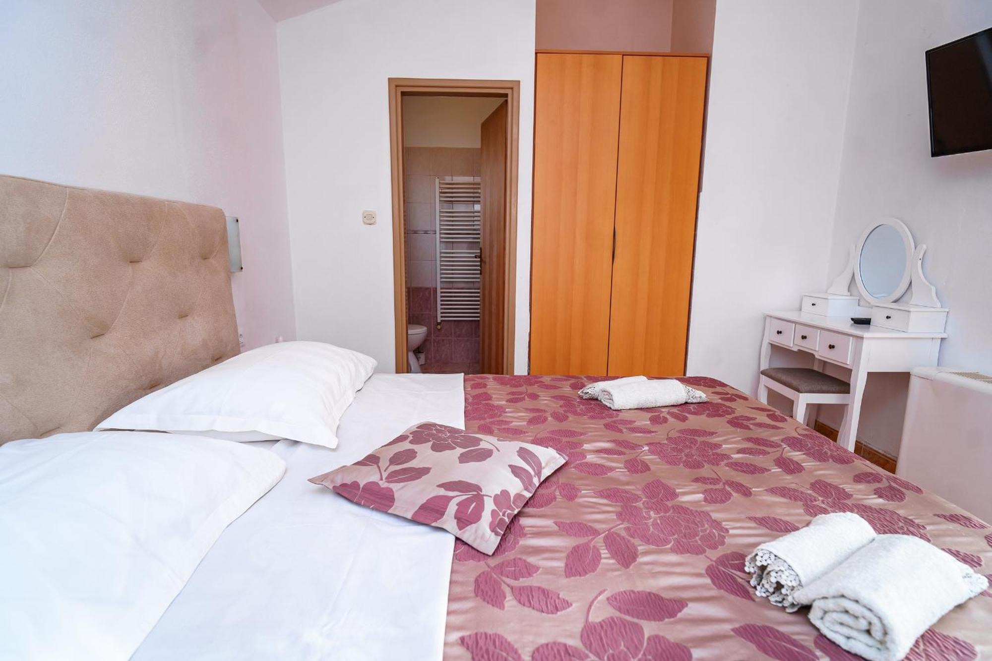 Apartments Horizont Rogoznica  Room photo